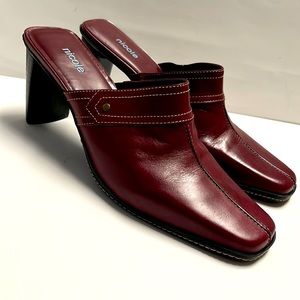 Nicole shoes burgundy color